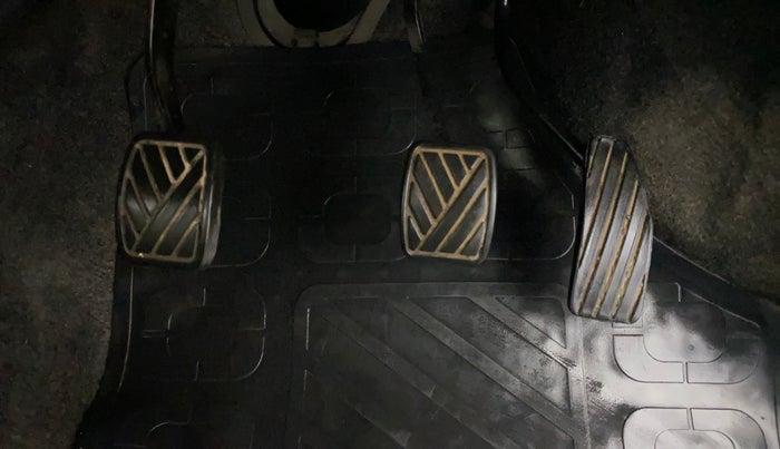 2014 Maruti Wagon R 1.0 LXI CNG, CNG, Manual, 40,097 km, Pedals