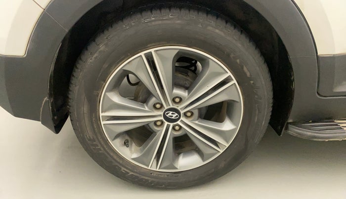 2018 Hyundai Creta SX PLUS 1.6 PETROL DUAL TONE, Petrol, Manual, 50,896 km, Right Rear Wheel