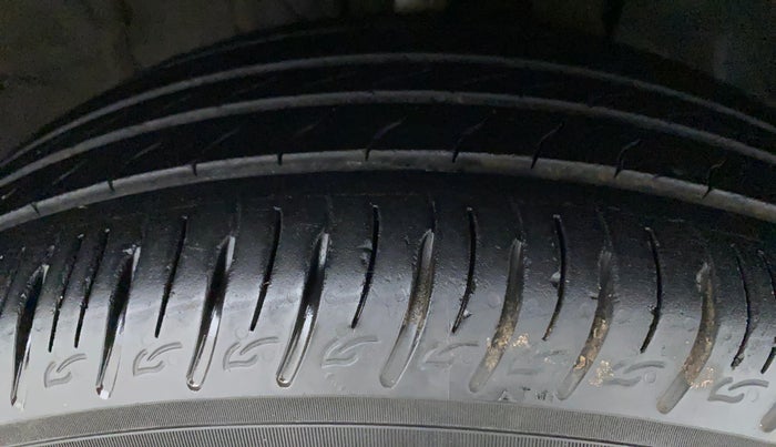 2020 Hyundai VENUE SX 1.0 TURBO, Petrol, Manual, 23,358 km, Right Front Tyre Tread