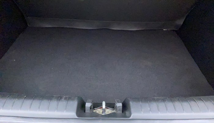 2020 Hyundai VENUE SX 1.0 TURBO, Petrol, Manual, 23,358 km, Boot Inside