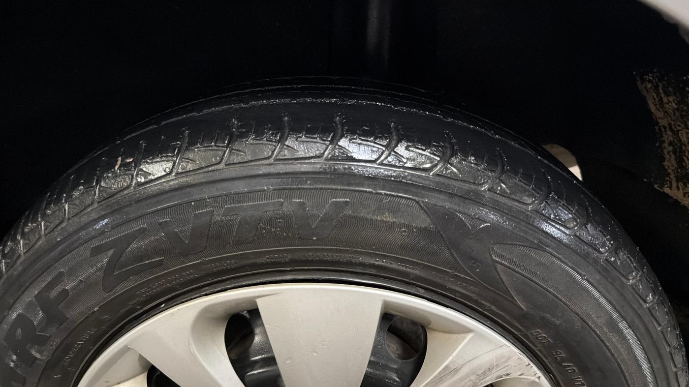 2017 Maruti Baleno DELTA PETROL 1.2, Petrol, Manual, 50,569 km, Left Rear Tyre Tread