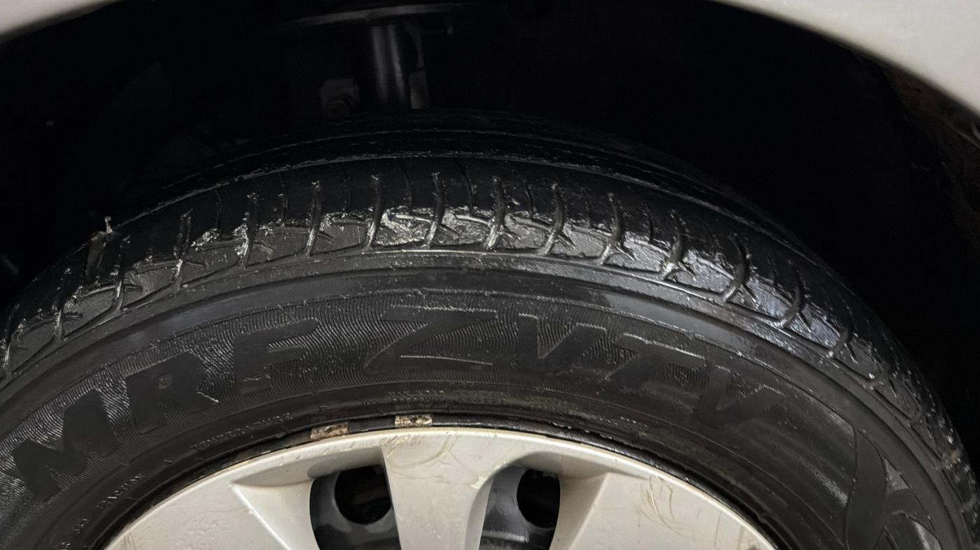 2017 Maruti Baleno DELTA PETROL 1.2, Petrol, Manual, 50,569 km, Left Front Tyre Tread