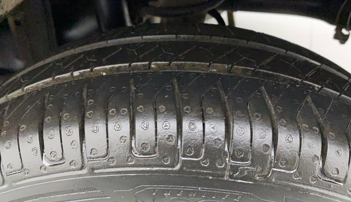 2014 Maruti Alto K10 VXI, Petrol, Manual, 40,416 km, Left Rear Tyre Tread