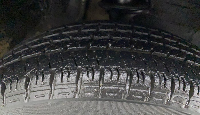 2014 Maruti Alto K10 VXI, Petrol, Manual, 40,416 km, Right Front Tyre Tread