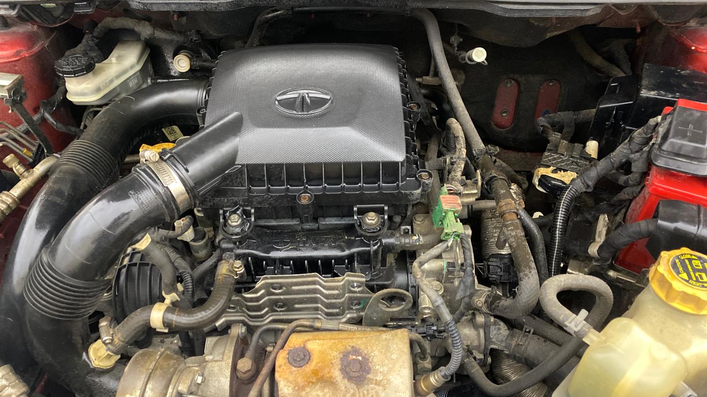 2018 Tata NEXON XM PETROL, Petrol, Manual, 71,164 km, Engine View