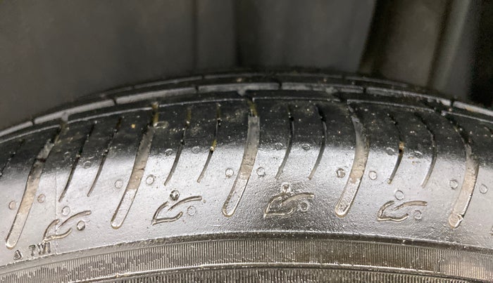2023 Maruti BREZZA ZXI SMART HYBRID , Petrol, Manual, 6,604 km, Left Rear Tyre Tread