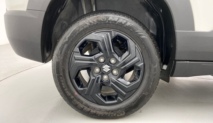 2023 Maruti BREZZA ZXI SMART HYBRID , Petrol, Manual, 6,604 km, Right Rear Wheel