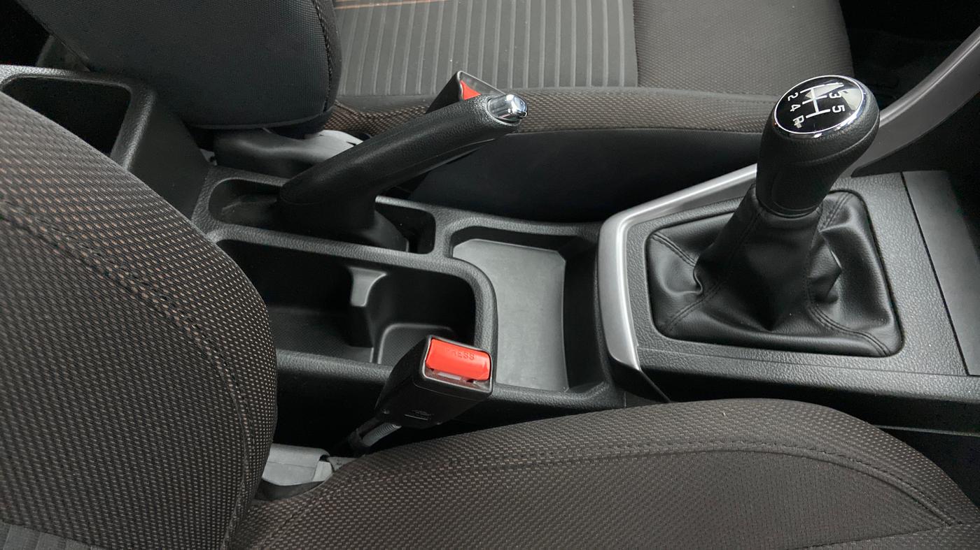2023 Maruti BREZZA ZXI SMART HYBRID , Petrol, Manual, 6,604 km, Gear Lever