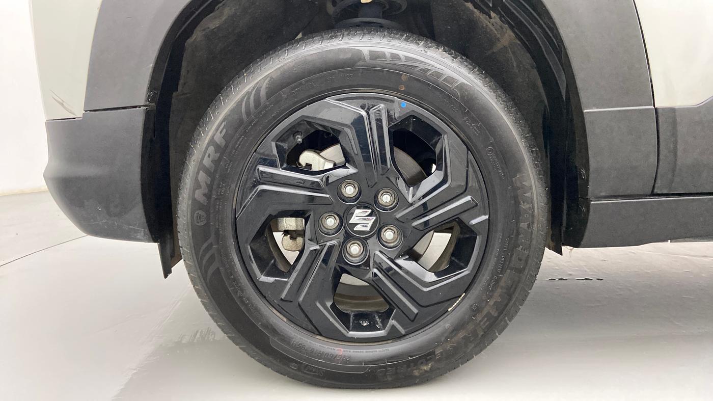 2023 Maruti BREZZA ZXI SMART HYBRID , Petrol, Manual, 6,604 km, Left Front Wheel