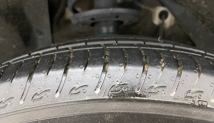 2023 Maruti BREZZA ZXI SMART HYBRID , Petrol, Manual, 6,604 km, Right Front Tyre Tread
