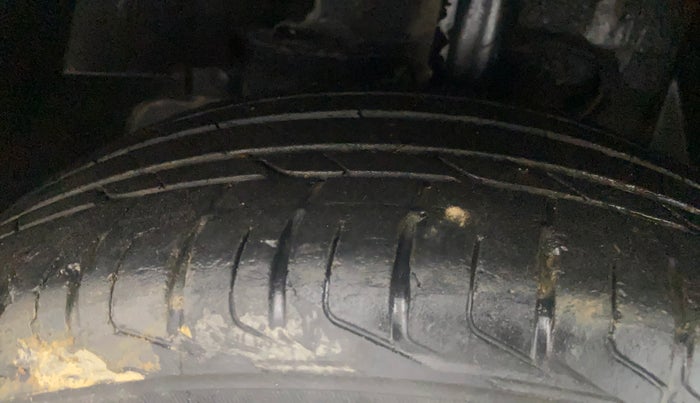 2020 Tata NEXON XM PETROL, Petrol, Manual, 80,137 km, Left Front Tyre Tread