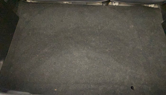 2017 Maruti Baleno DELTA PETROL 1.2, Petrol, Manual, 32,412 km, Boot Inside