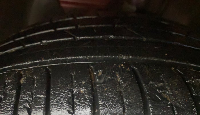 2020 Hyundai NEW I20 ASTA 1.2 AT, Petrol, Automatic, 8,908 km, Left Front Tyre Tread