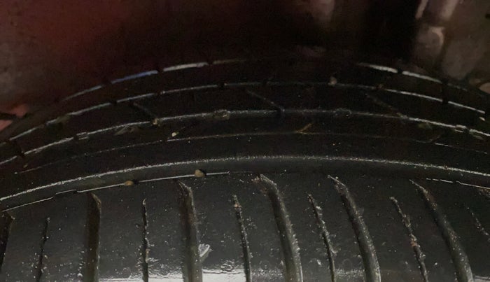 2020 Hyundai NEW I20 ASTA 1.2 AT, Petrol, Automatic, 8,908 km, Left Rear Tyre Tread