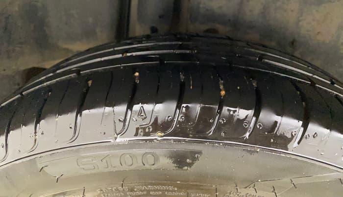 2018 Maruti Ciaz ALPHA 1.4 PETROL, Petrol, Manual, 62,703 km, Right Rear Tyre Tread