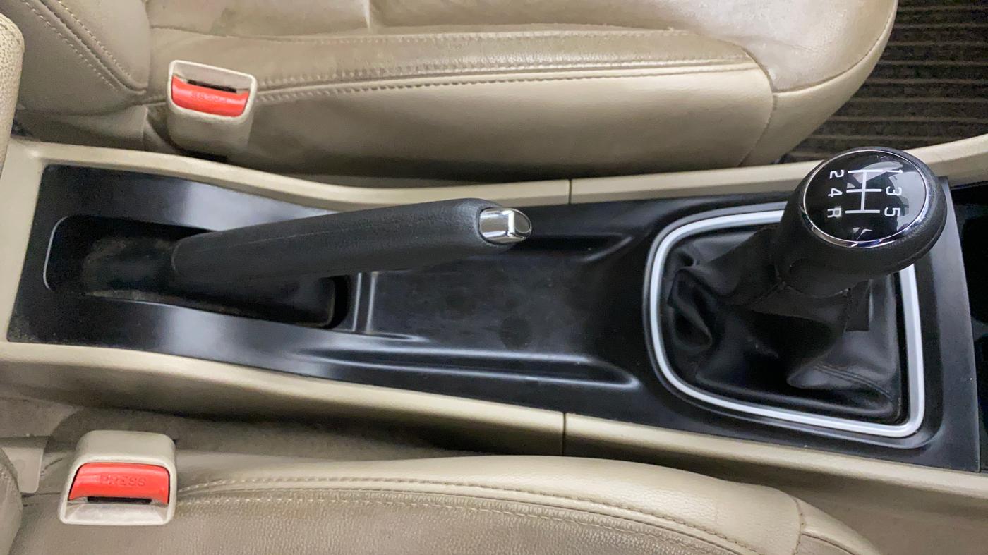 2018 Maruti Ciaz ALPHA 1.4 PETROL, Petrol, Manual, 62,759 km, Gear Lever