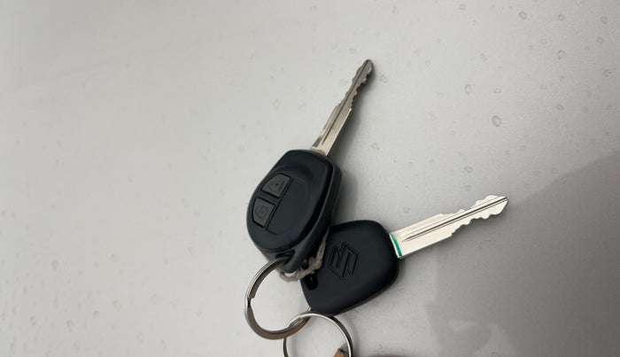 2020 Maruti Alto VXI, Petrol, Manual, 6,421 km, Key Close Up