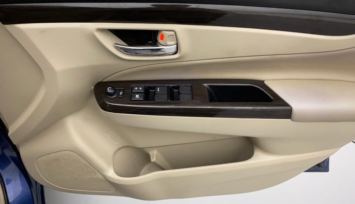 2017 Maruti Ciaz ZETA 1.4  AT PETROL, Petrol, Automatic, 29,479 km, Driver Side Door Panels Control