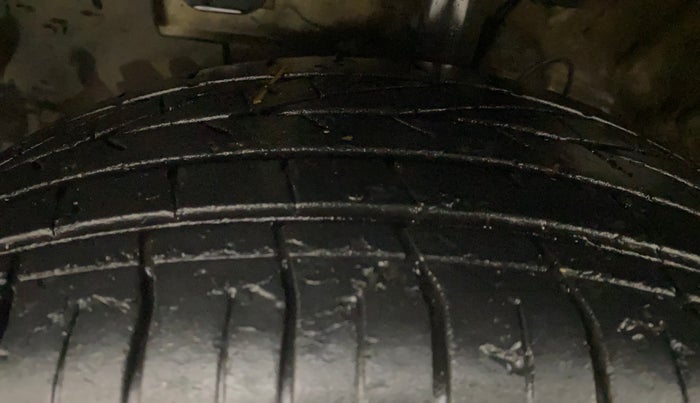 2020 Hyundai VENUE SX 1.0 (O) TURBO IMT DUAL TONE, Petrol, Manual, 67,344 km, Left Front Tyre Tread