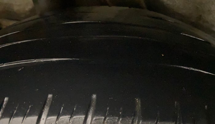 2020 Hyundai VENUE SX 1.0 (O) TURBO IMT DUAL TONE, Petrol, Manual, 67,344 km, Right Rear Tyre Tread