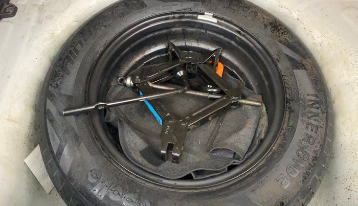 2020 Hyundai VENUE SX 1.0 (O) TURBO IMT DUAL TONE, Petrol, Manual, 67,344 km, Spare Tyre