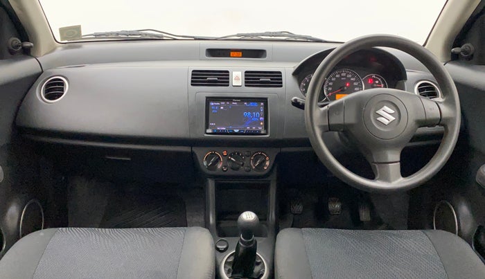 2011 Maruti Swift VXI, Petrol, Manual, 1,04,295 km, Dashboard