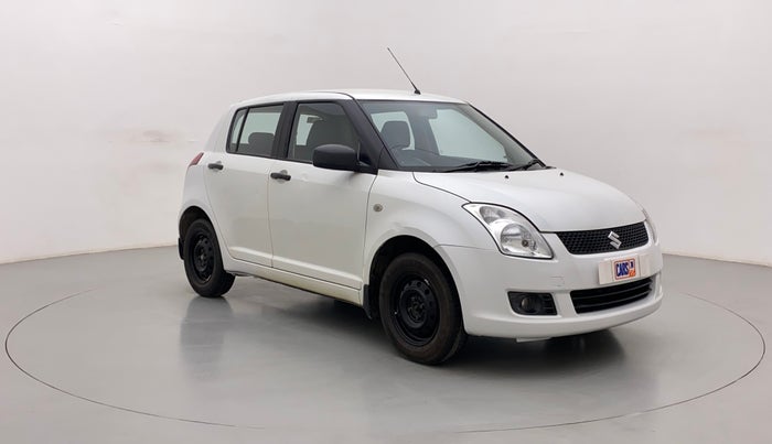 2011 Maruti Swift VXI, Petrol, Manual, 1,04,295 km, Right Front Diagonal