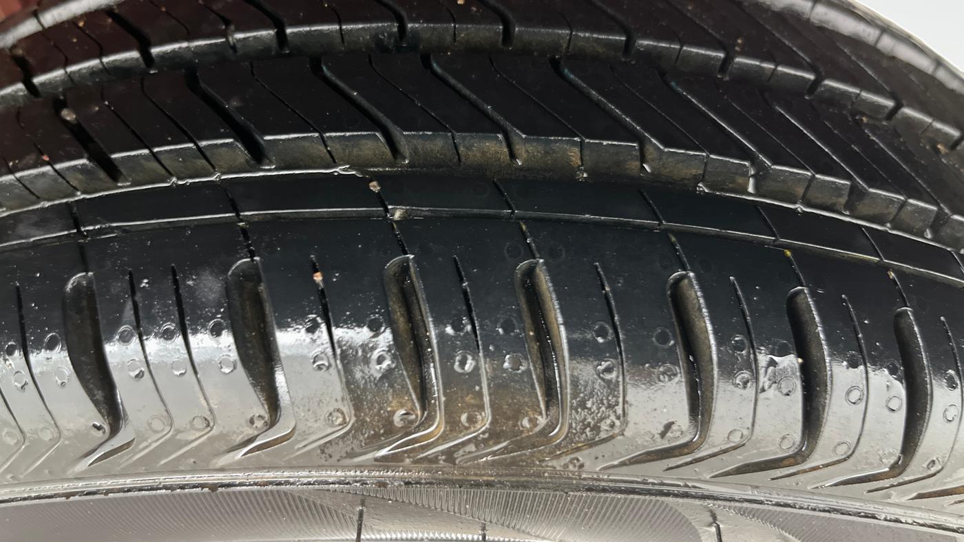 2016 Maruti Alto K10 VXI AMT, Petrol, Automatic, 36,767 km, Left Rear Tyre Tread