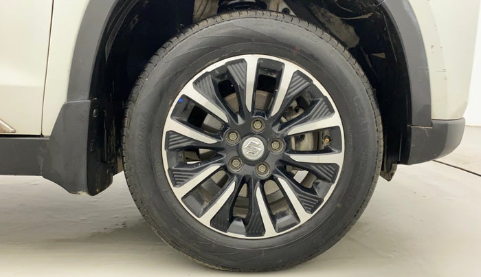 2022 Maruti Vitara Brezza VXI AT SHVS, Petrol, Automatic, 17,941 km, Right Front Wheel