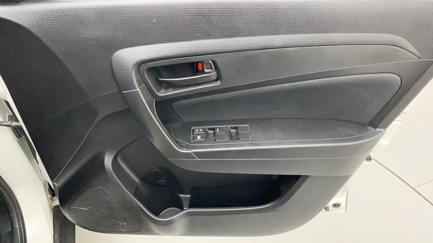 2022 Maruti Vitara Brezza VXI AT SHVS, Petrol, Automatic, 17,941 km, Driver Side Door Panels Control