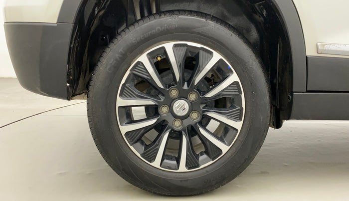 2022 Maruti Vitara Brezza VXI AT SHVS, Petrol, Automatic, 17,941 km, Right Rear Wheel