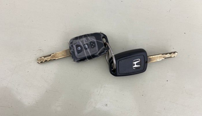 2015 Honda City 1.5L I-VTEC V MT, Petrol, Manual, 81,130 km, Key Close Up