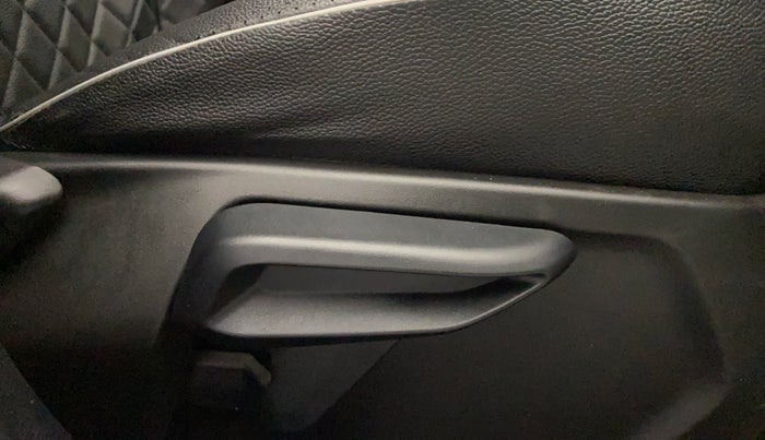 2021 Tata Tiago XZA PLUS PETROL, Petrol, Automatic, 31,121 km, Driver Side Adjustment Panel