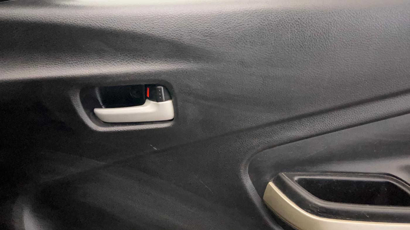 2022 Maruti Celerio VXI CNG, CNG, Manual, 42,927 km, Driver Side Door Panels Control