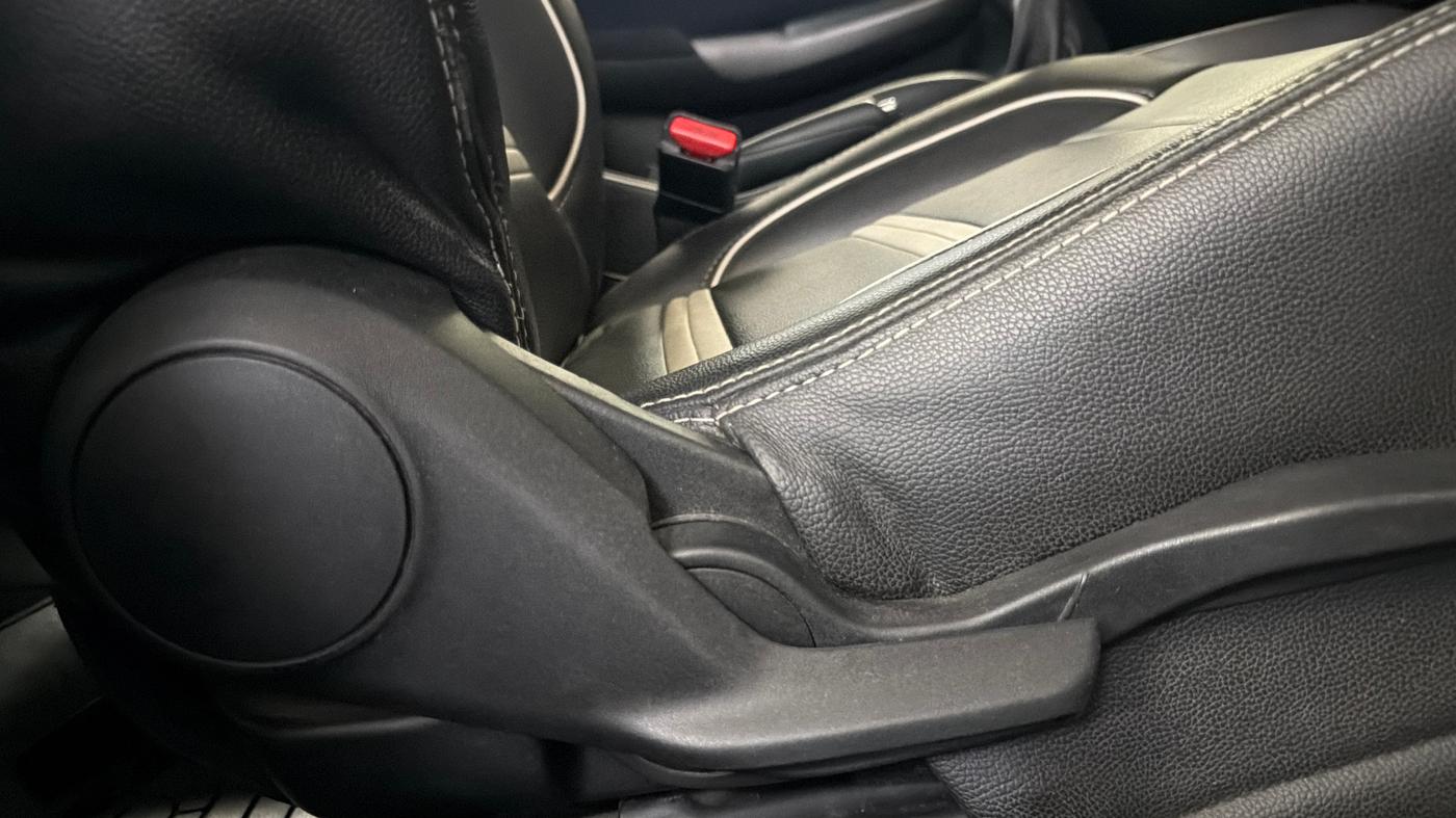 2020 Maruti Baleno ZETA PETROL 1.2, Petrol, Manual, 94,971 km, Driver Side Adjustment Panel