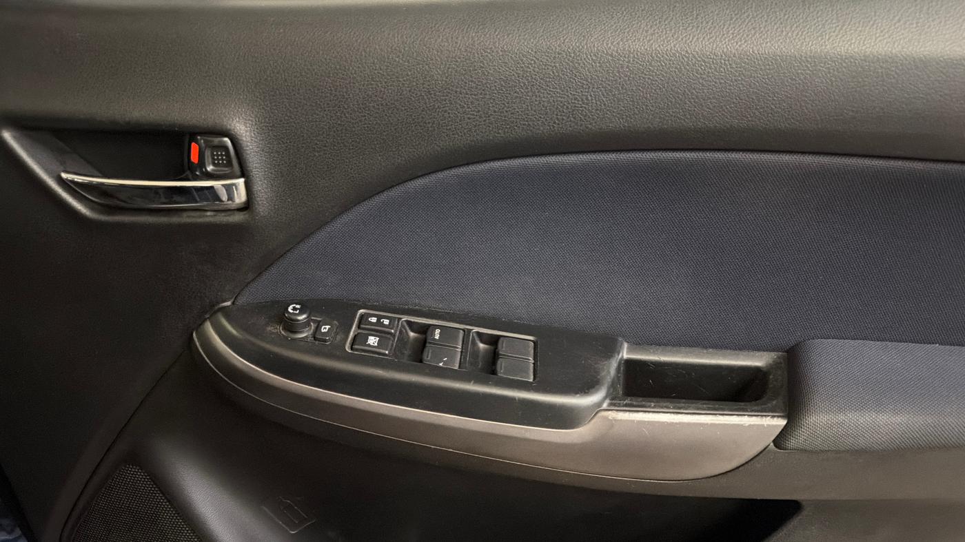 2020 Maruti Baleno ZETA PETROL 1.2, Petrol, Manual, 94,971 km, Driver Side Door Panels Control