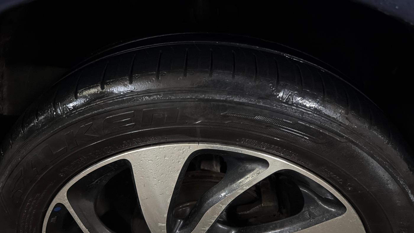 2020 Maruti Baleno ZETA PETROL 1.2, Petrol, Manual, 94,971 km, Right Front Tyre Tread
