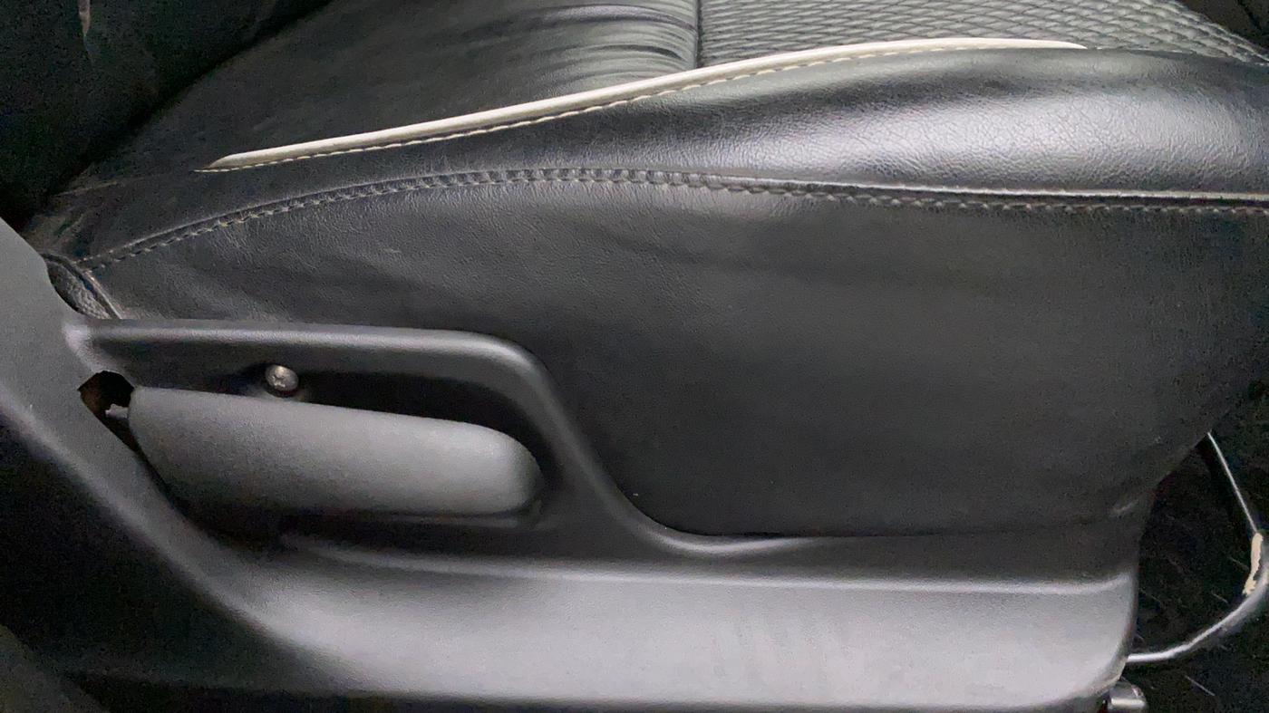 2017 Maruti Swift VXI, Petrol, Manual, 9,912 km, Driver Side Adjustment Panel