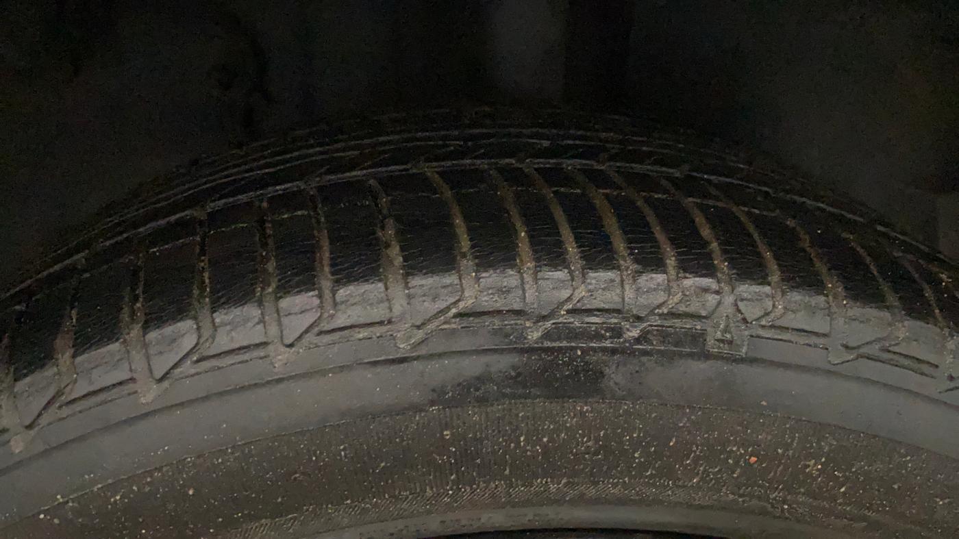 2022 Tata ALTROZ XM PLUS PETROL, CNG, Manual, 58,586 km, Left Rear Tyre Tread
