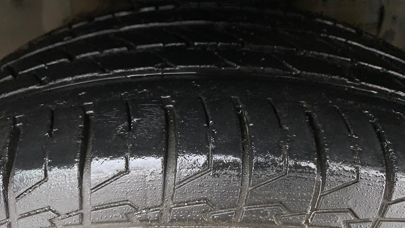 2020 Maruti S Cross ALPHA 1.5, Petrol, Manual, 21,540 km, Right Front Tyre Tread