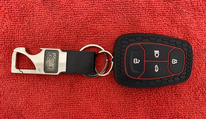2021 Tata NEXON XZ+ OPT PETROL, Petrol, Manual, 8,696 km, Key Close Up
