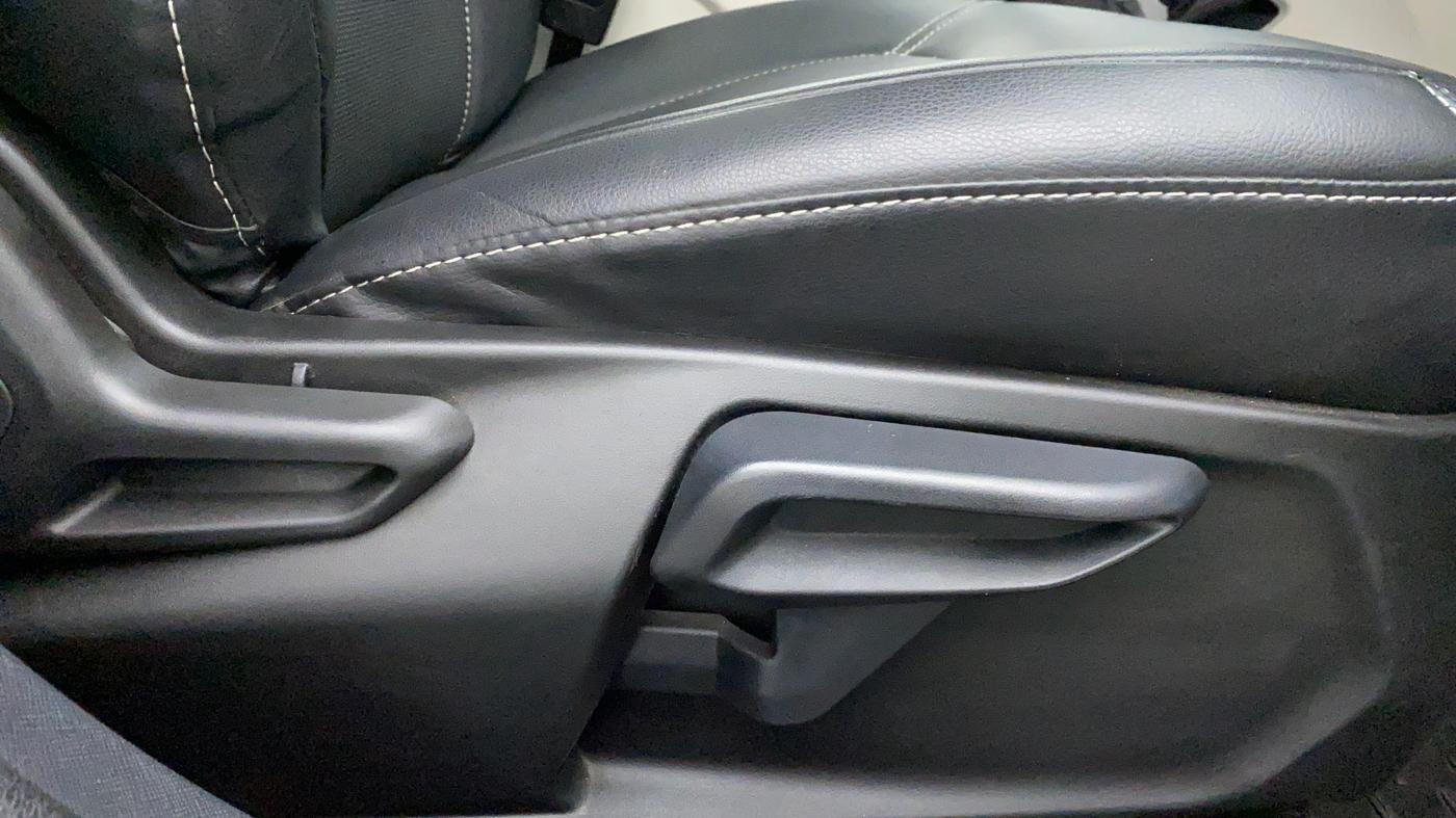 2021 Tata NEXON XZ+ OPT PETROL, Petrol, Manual, 8,696 km, Driver Side Adjustment Panel