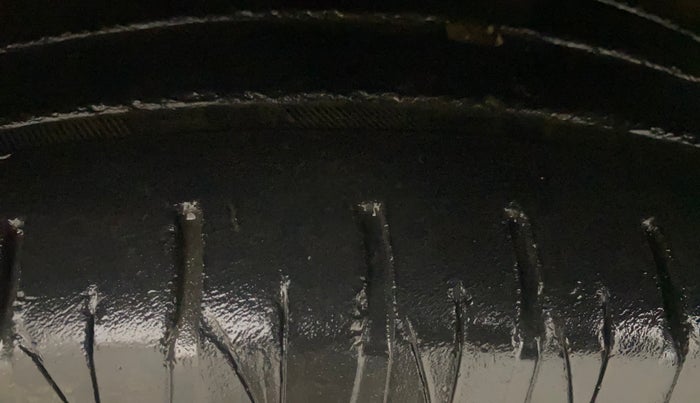 2020 KIA SONET GTX PLUS 1.0 IMT, Petrol, Manual, 56,669 km, Left Front Tyre Tread