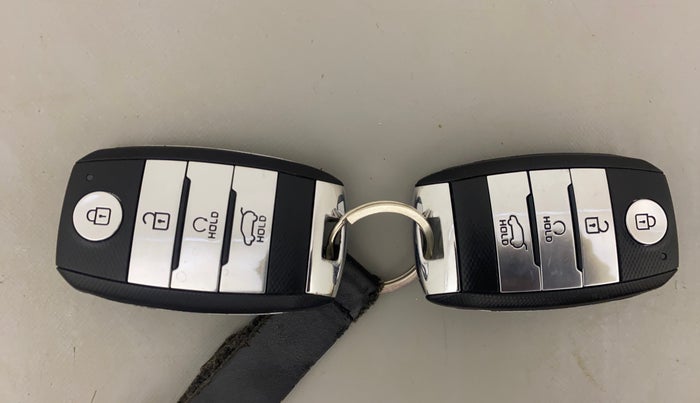 2020 KIA SONET GTX PLUS 1.0 IMT, Petrol, Manual, 56,669 km, Key Close Up