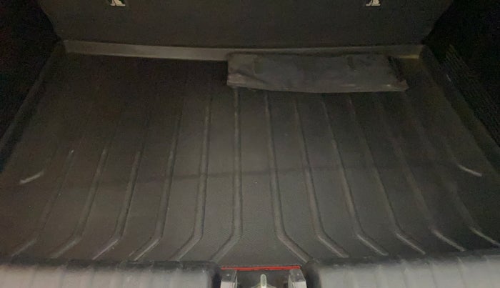 2020 KIA SONET GTX PLUS 1.0 IMT, Petrol, Manual, 56,669 km, Boot Inside