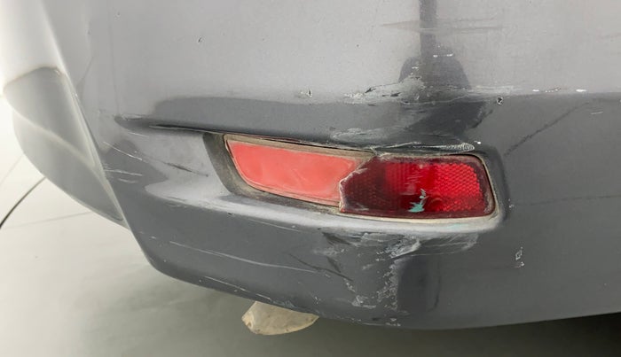2015 Toyota Corolla Altis G, Petrol, Manual, 31,229 km, Rear bumper - Minor scratches