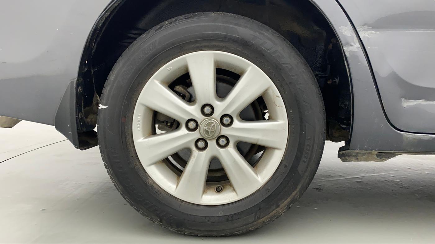 2015 Toyota Corolla Altis G, Petrol, Manual, 31,229 km, Right Rear Wheel