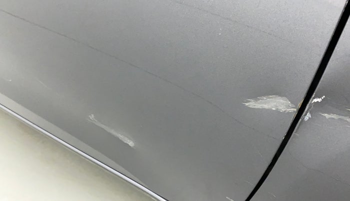 2015 Toyota Corolla Altis G, Petrol, Manual, 31,229 km, Driver-side door - Slightly dented
