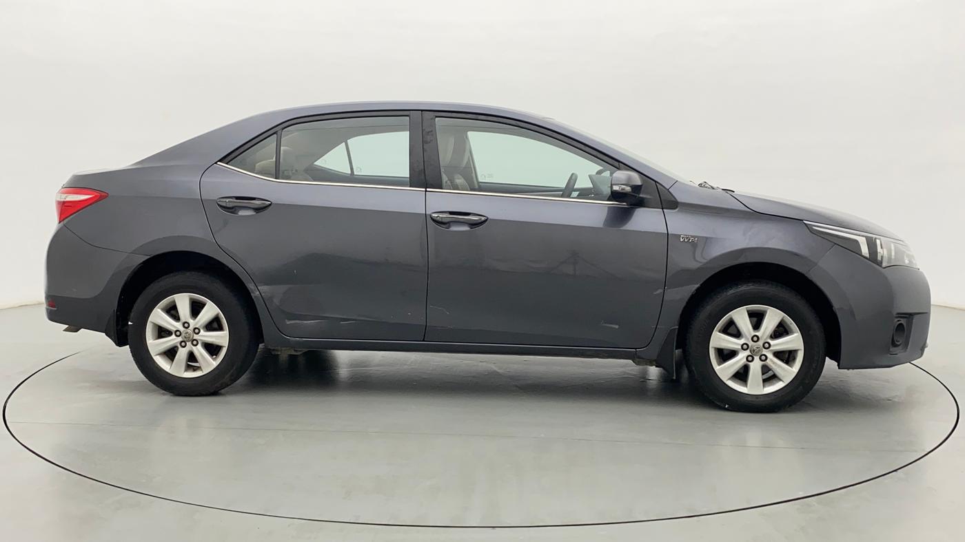 2015 Toyota Corolla Altis G, Petrol, Manual, 31,229 km, Right Side View