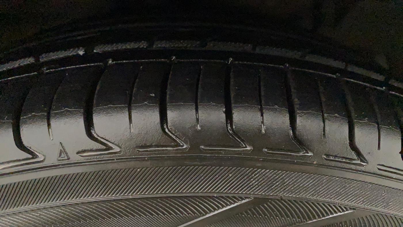 2018 Maruti Ciaz ALPHA DIESEL 1.3, Diesel, Manual, 94,027 km, Left Rear Tyre Tread